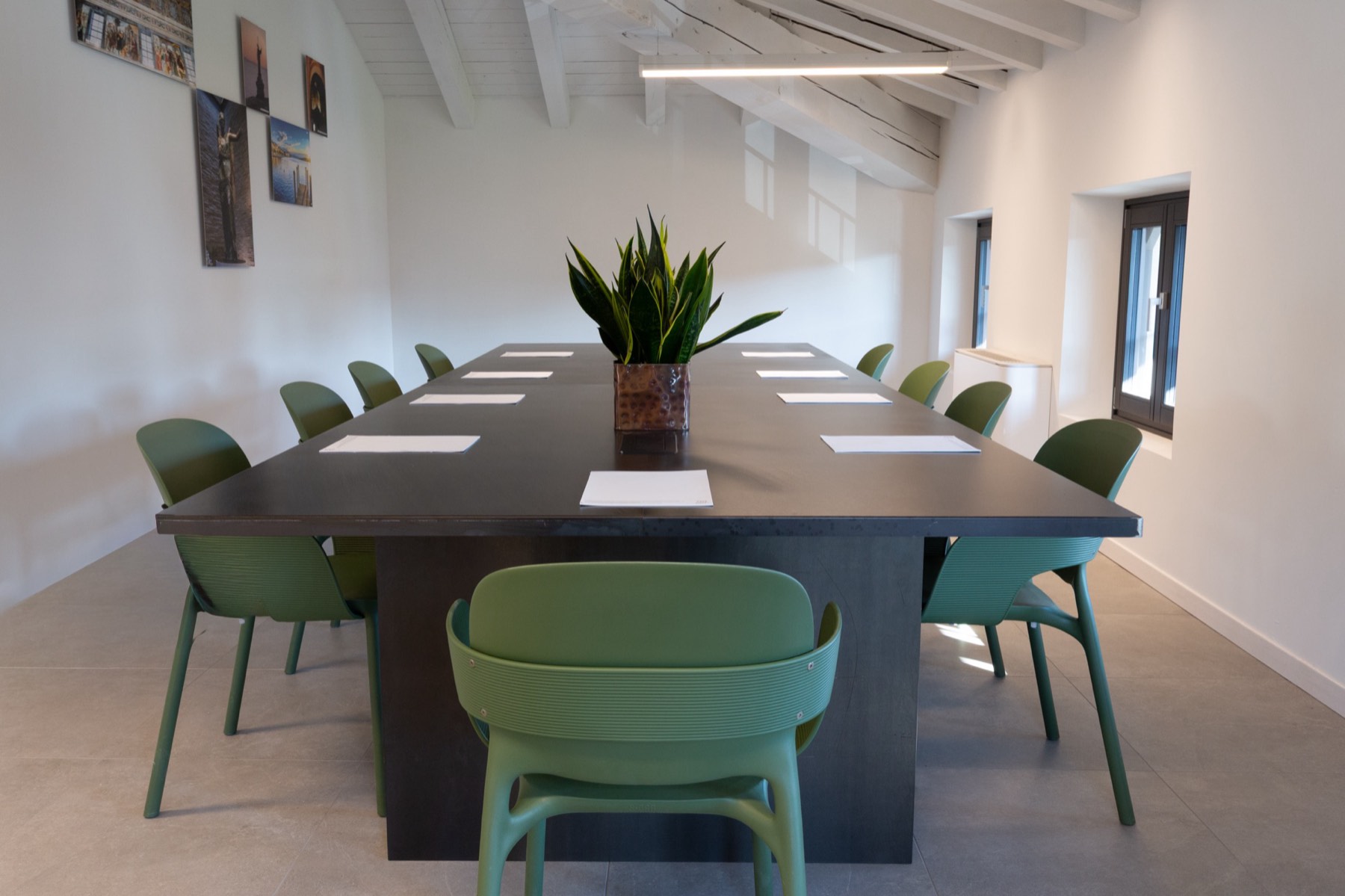 Fraternità — meeting room